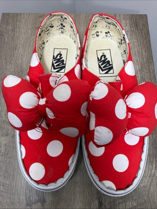 Vans Shoes - RARE!! Vans Kids Red & White Polka Dot Bow Gore Disney Minnie Mouse